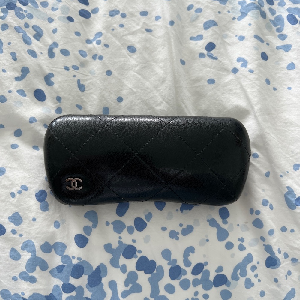 CHANEL black quilted eyeglasses case | black hard clamshell case